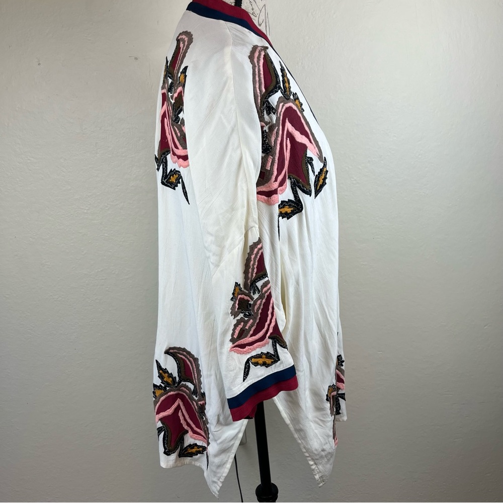 Anthro-Parodise- kimono style jacket with flower embroidery-Woman’s One size - Picture 2 of 14